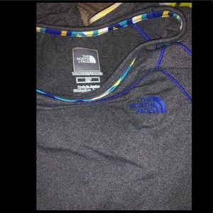 Long sleeve north face top